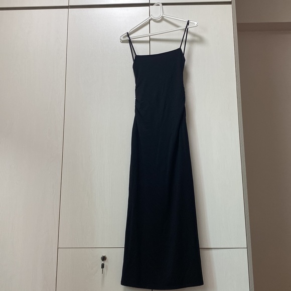 Reformation the Hex Knit Dress - Picture 5 of 8